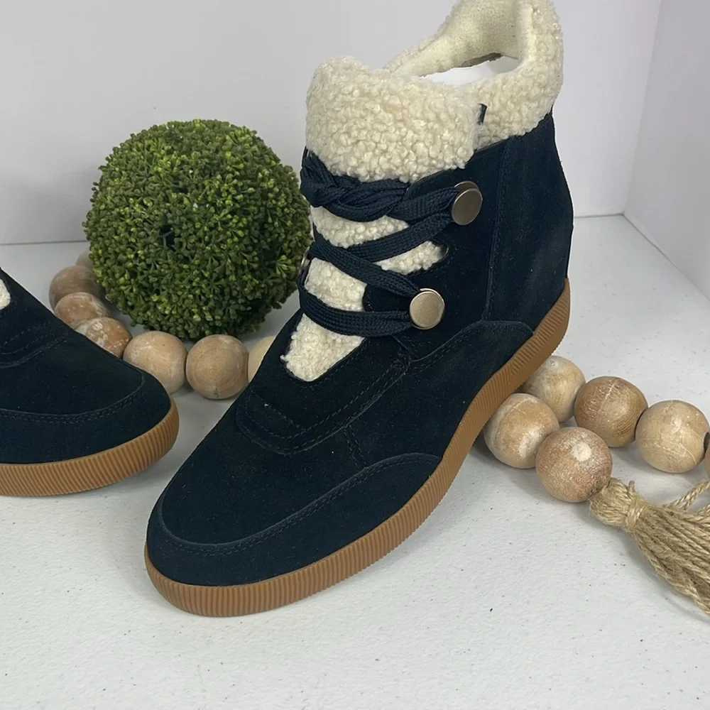 SOREL Out N About Cozy Wedge Size 10 Color Black NWT